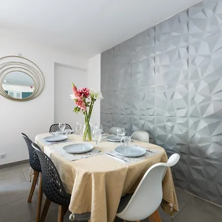 Vasco De Gama * Serris